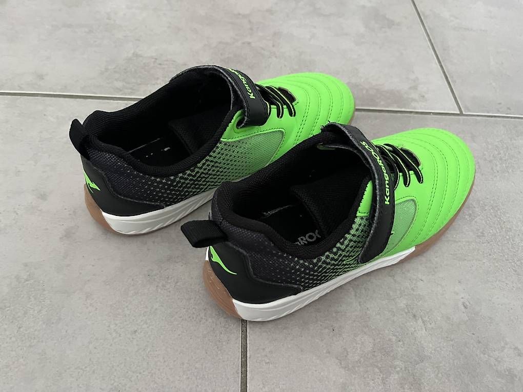 Schuhe für Jungen: Hallenturnschuhe KangaROOS Gr. 31 – Gebraucht aus Thun von Dak5 3