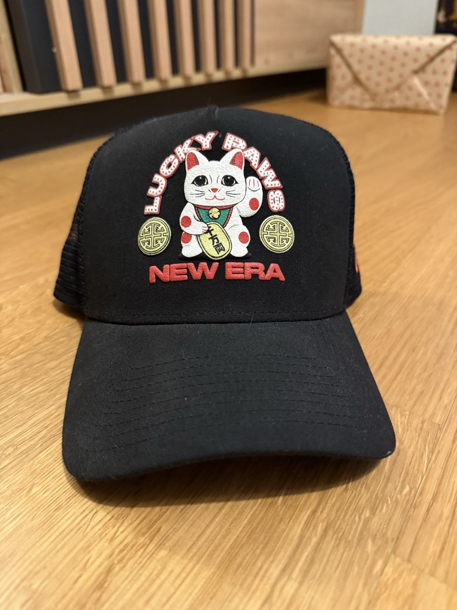 New Era Copricapi, berretti & cappellini: New Era Lucky Cat Black Cap – Nuovo (secondo la descrizione) da Ostermundigen venduto da Alex_ngtran
