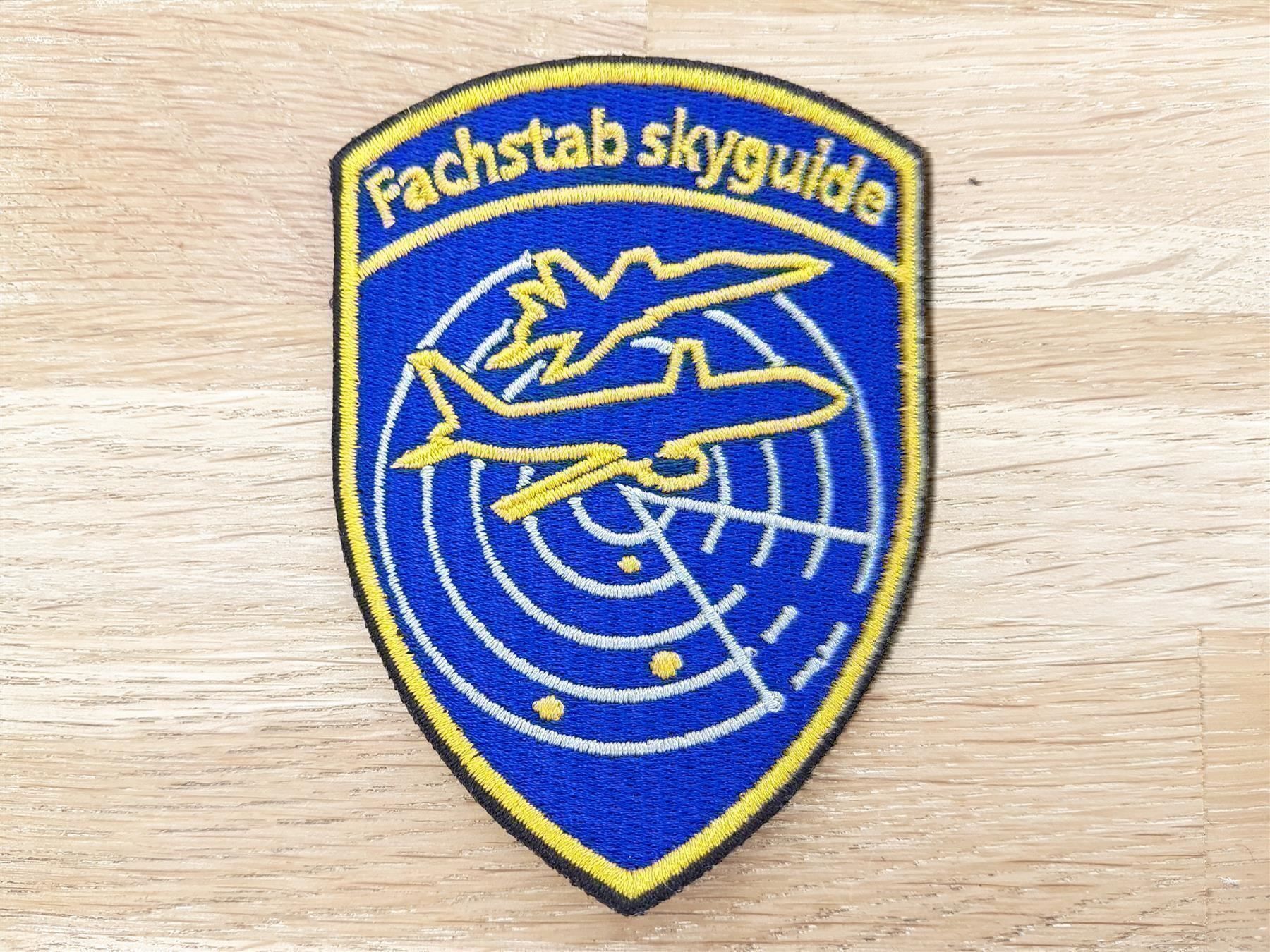 Placchette & Badge: Badge Fachstab skyguide Flugsicherung – Usato da Erlinsbach venduto da S700