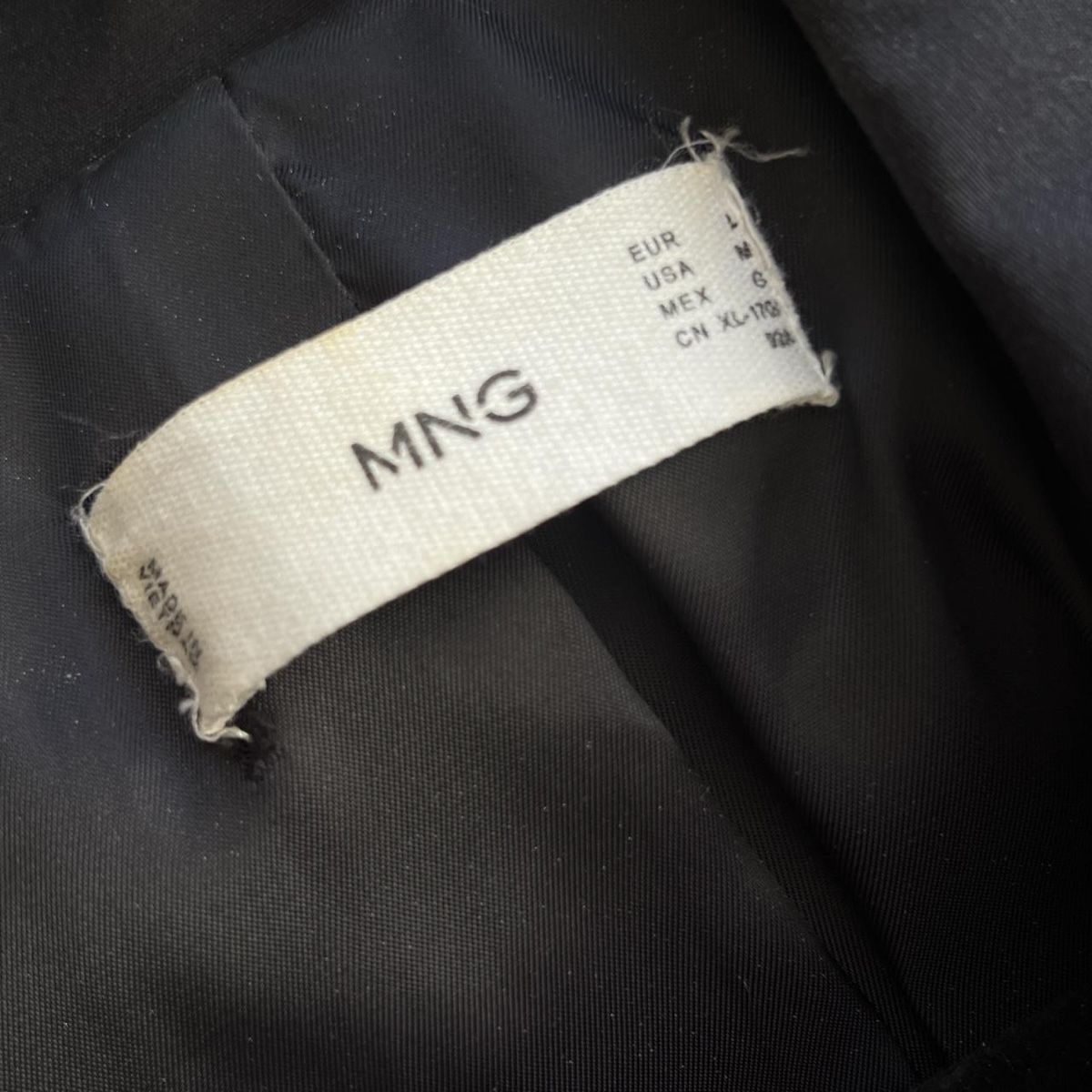 Mango Cappotti: Mango Navy Blue Double-Breasted Trench Coat – Nuovo (secondo la descrizione) da Dübendorf venduto da kko_7xld 1
