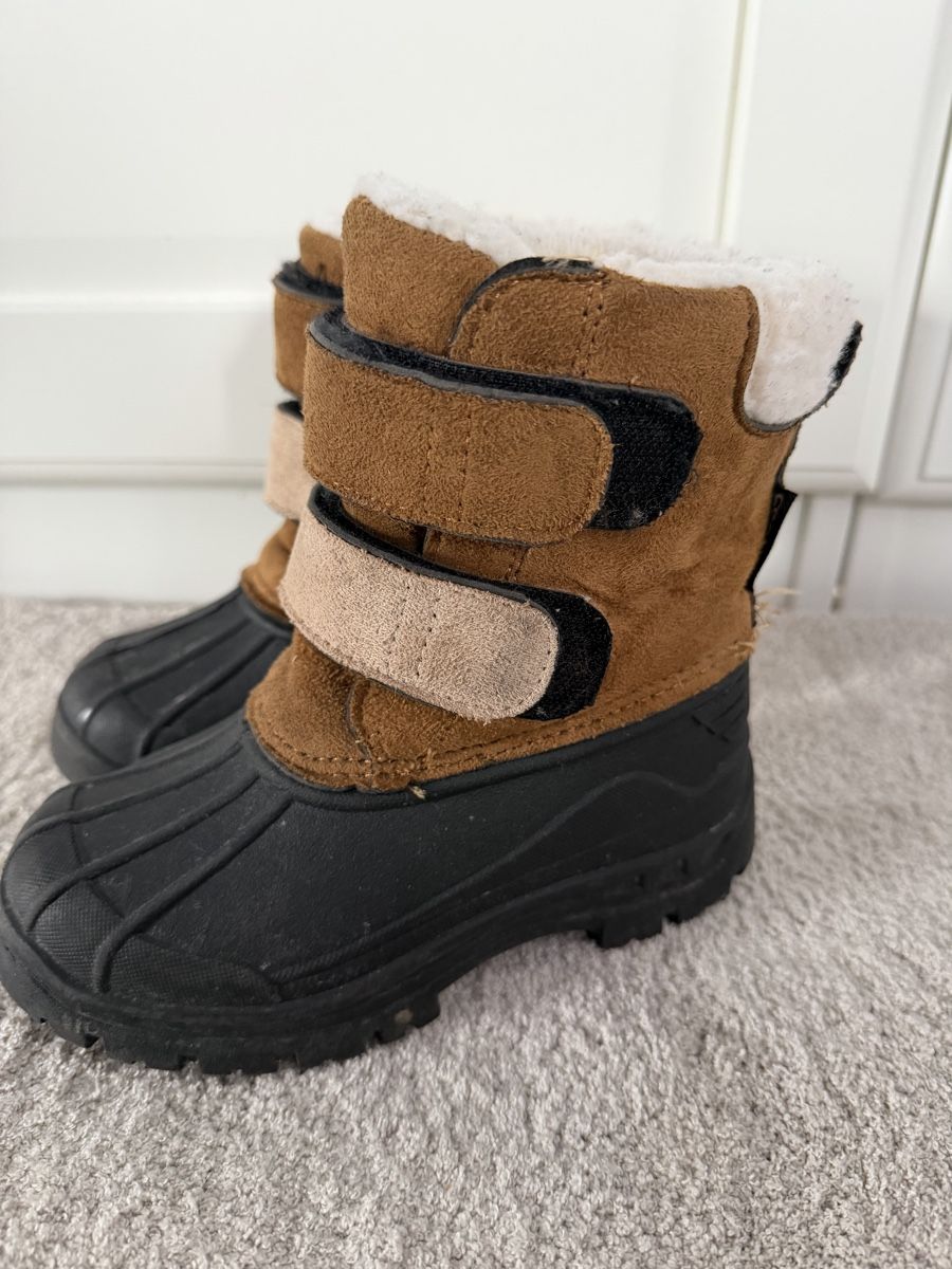Scarpe per ragazzi: Jungen Schuhe – Usato da Uzwil venduto da sul_svh6