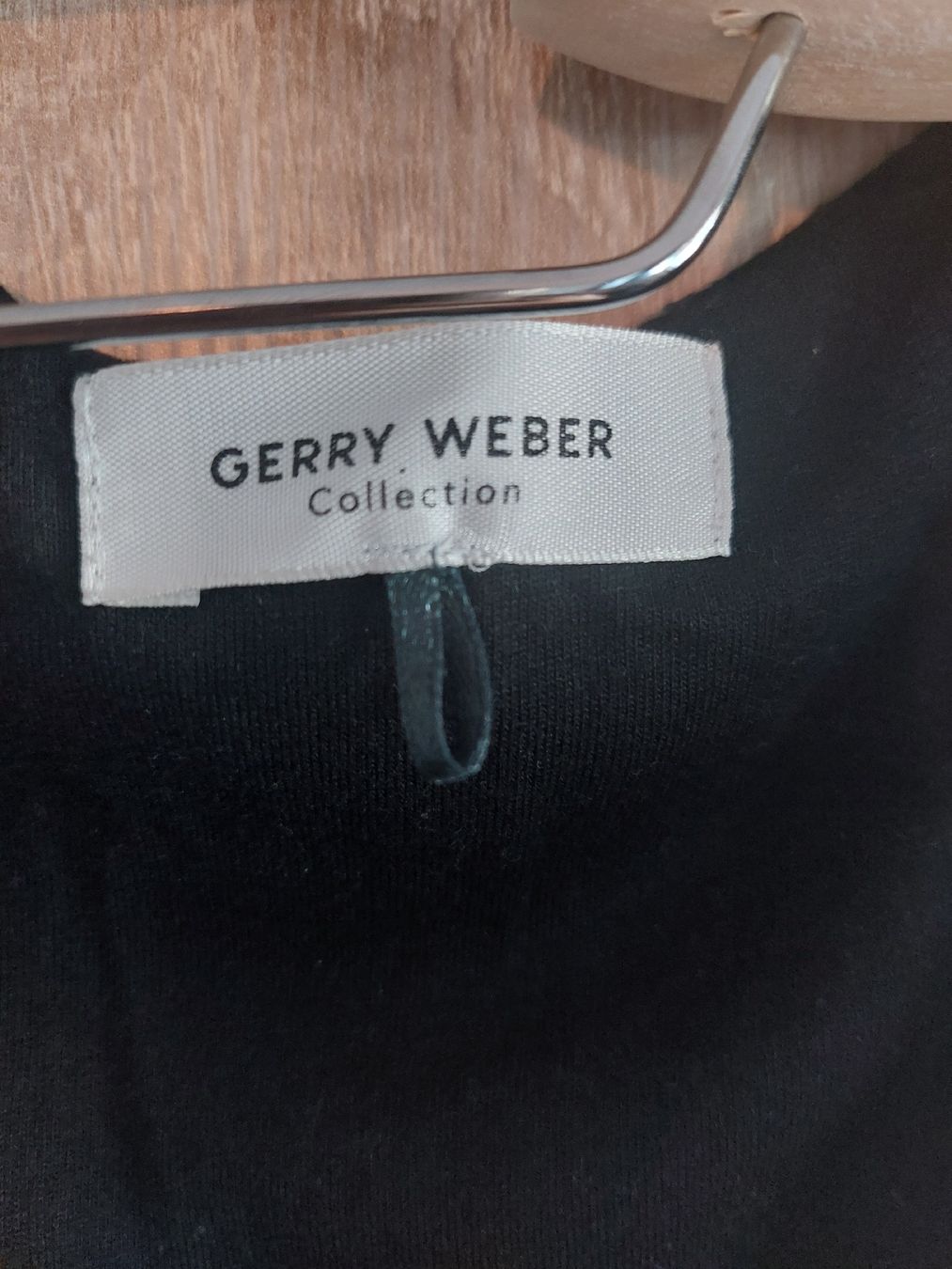 Gerry Weber Kleider: Kleid Gerry Weber gemustert langarm Grösse M – Gebraucht aus Fraubrunnen von magdalena27 1