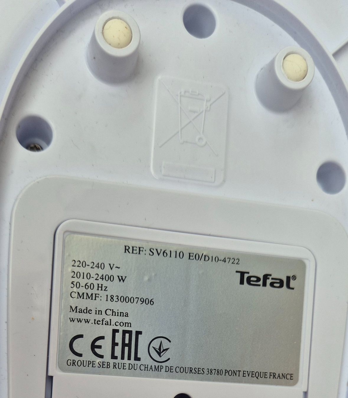 Tefal Bügeleisen: TEFAL Express Essential Bügeleisen mit Wassertank – Gebraucht aus Neerach von SilliS 8