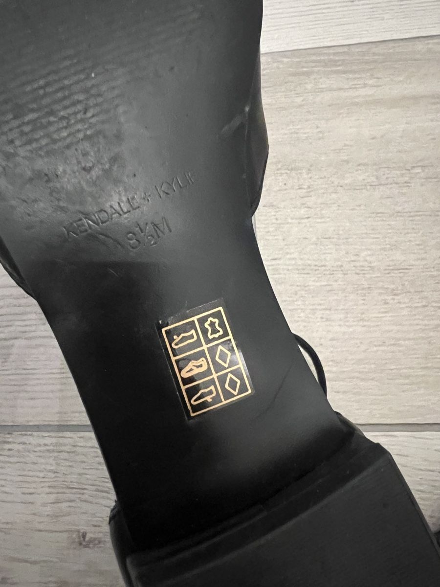 Damenschuhe: Decolté Kendall & Kylie – Gebraucht aus Ascona von babsylove 2