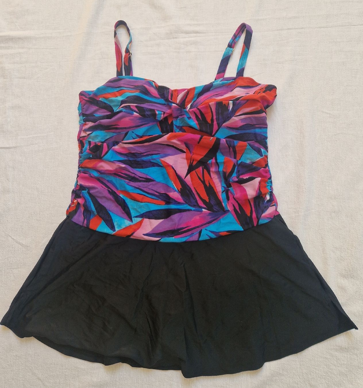 Costumi da bagno & Bikini: Hübscher Badeanzug / Badekleid, Gr. XXL – Usato da Muri b. Bern venduto da mlu_vgj7