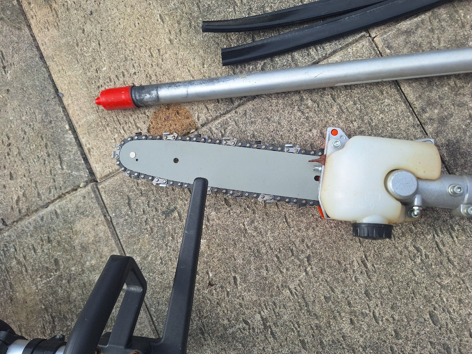 Tutte le macchine: Multi-Tool Gartengerät Benzin - Heckenschere, Säge, Trimmer. – Usato da Uhwiesen venduto da Marthalen02 1