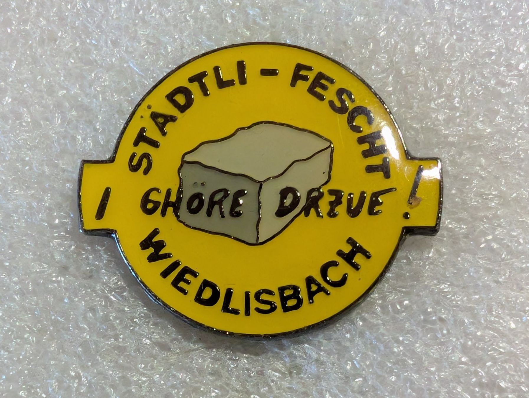 Placchette & Badge: Ansteckpin 116: Städtlifescht Wiedlisbach – Usato da Oppligen venduto da Pin-Fall-Shop