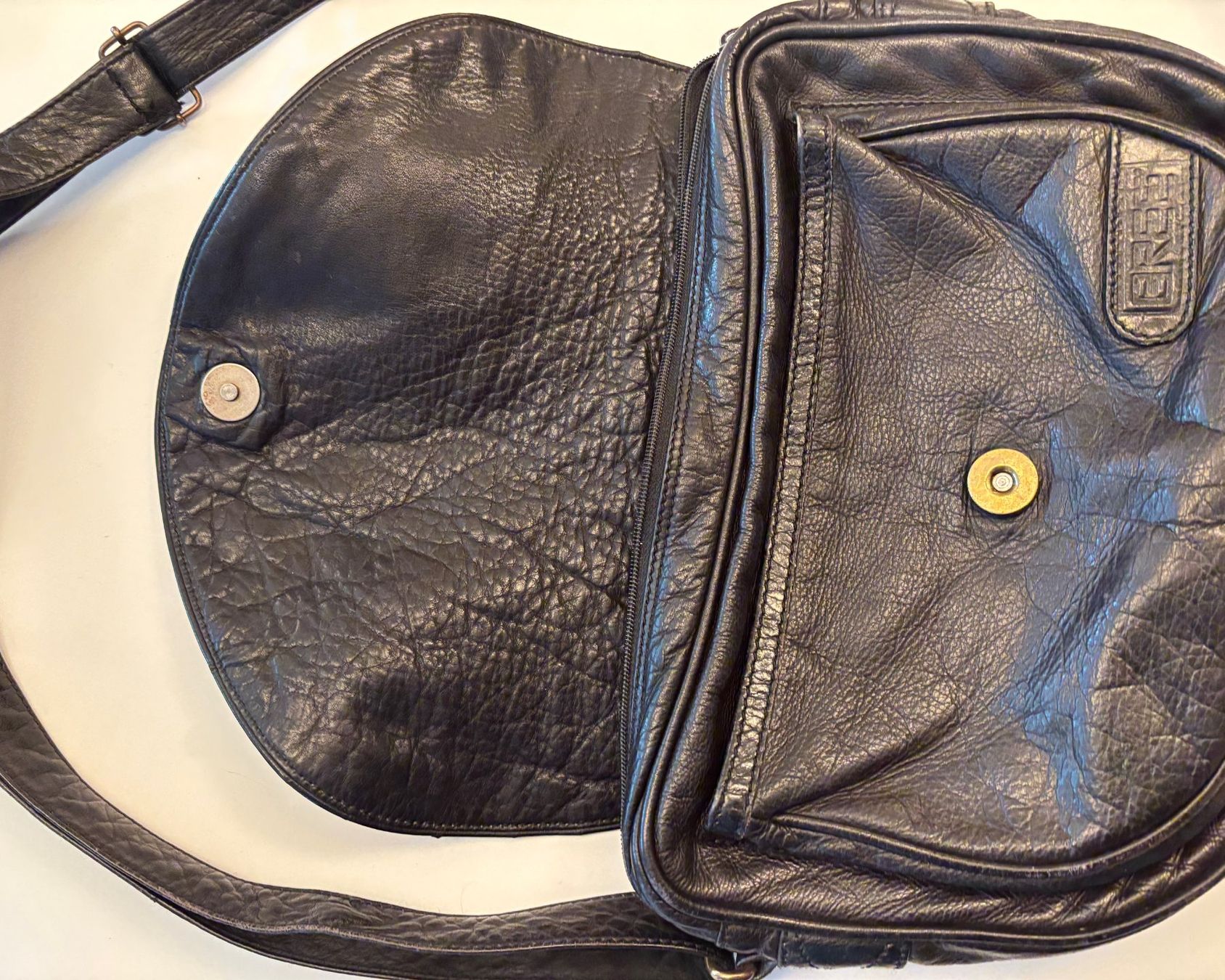 Bree Borse: Schwarze Ledertasche von BREE – Usato da Birmensdorf ZH venduto da CAS-ZRH 3