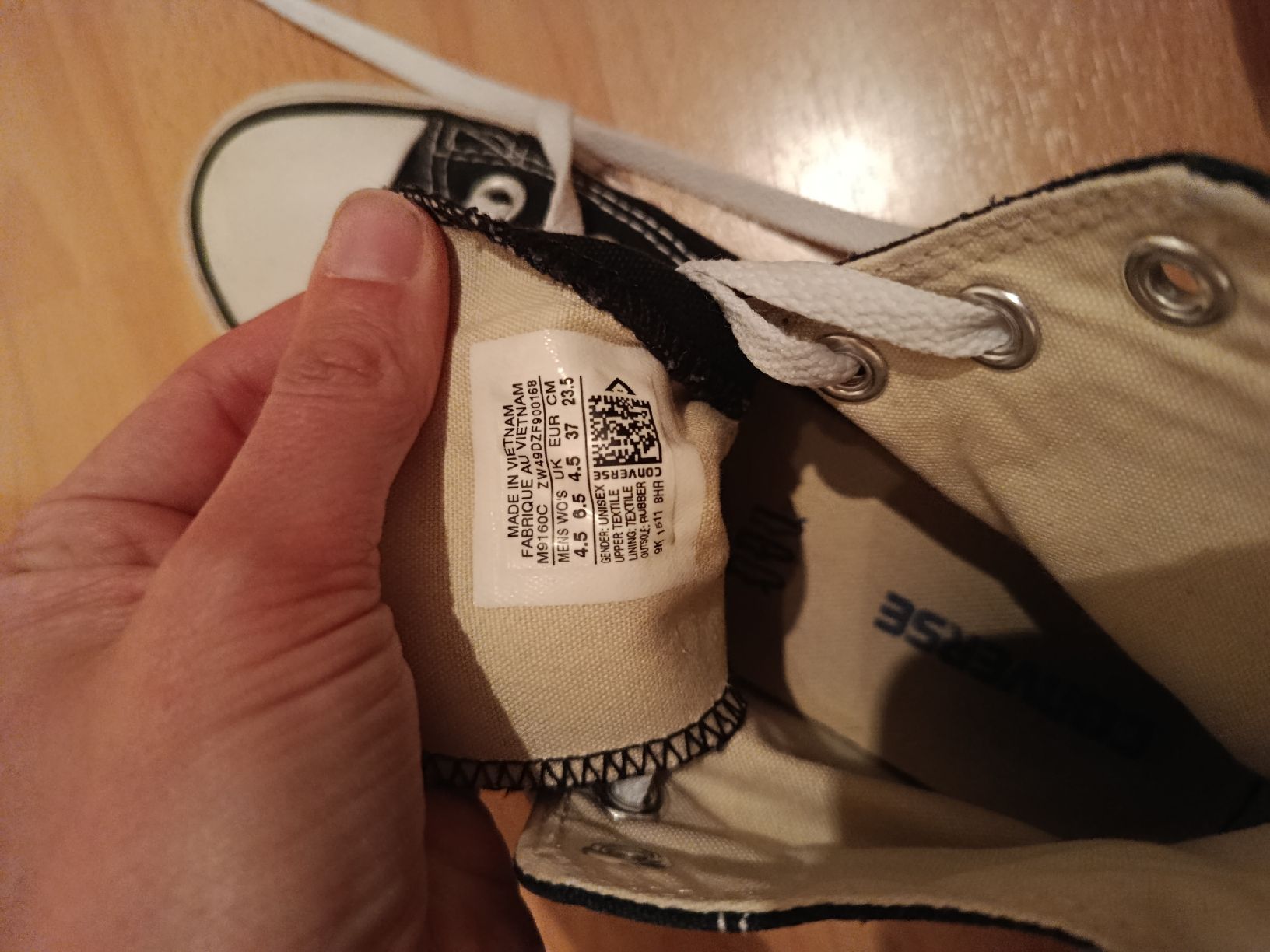 Converse Chaussures femmes: Baskets Converse originales noir 37 – Neuf (Voir description) à Moutier par Etoilesupersonic 2