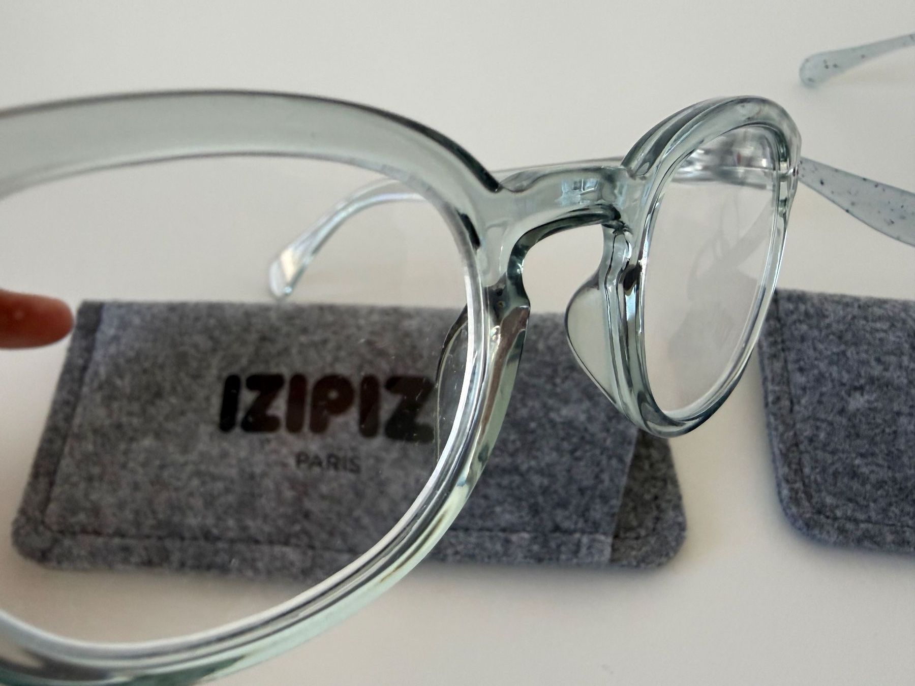 Izipizi Brillen & Gläser: IZIPIZI  LESEBRILLE - SET [Dioptrien +2] – Gebraucht aus Chur von patrizia.ehrbar 3