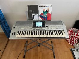 Yamaha PSR S710 Keyboard