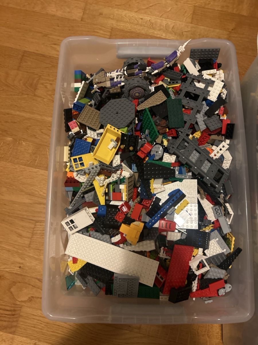 Lego Spielzeuge: 2 Riesen Kisten Lego – Gebraucht aus Zürich von til_2w9n 3