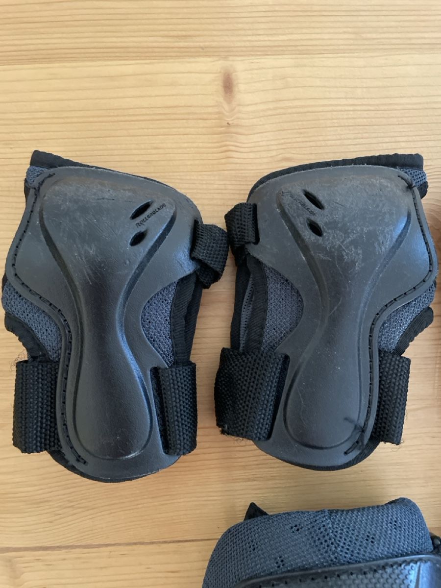 Pattini in linea & Pattini a rotelle: Schutzausrüstung Rollerblade Pro Junior Gr. XS  – Usato da Spreitenbach venduto da Gloxinia 1