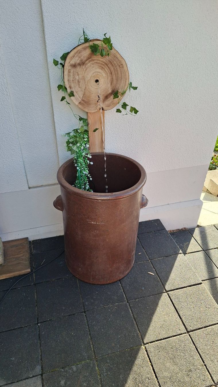 Stagni & Fontane ornamentali: Fontaine á eau en grès 75l – Usato da Vicques venduto da Laffaire11 2
