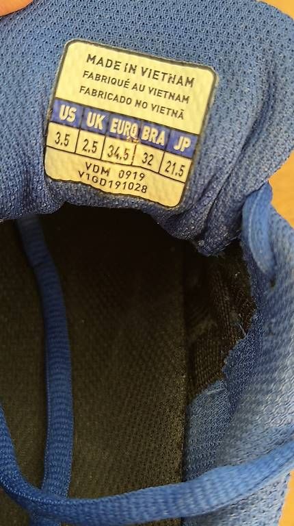 Scarpe per ragazzi: Turnschuh indoor, Hallenschuh 34.5 – Usato da Bern venduto da wilu02 3