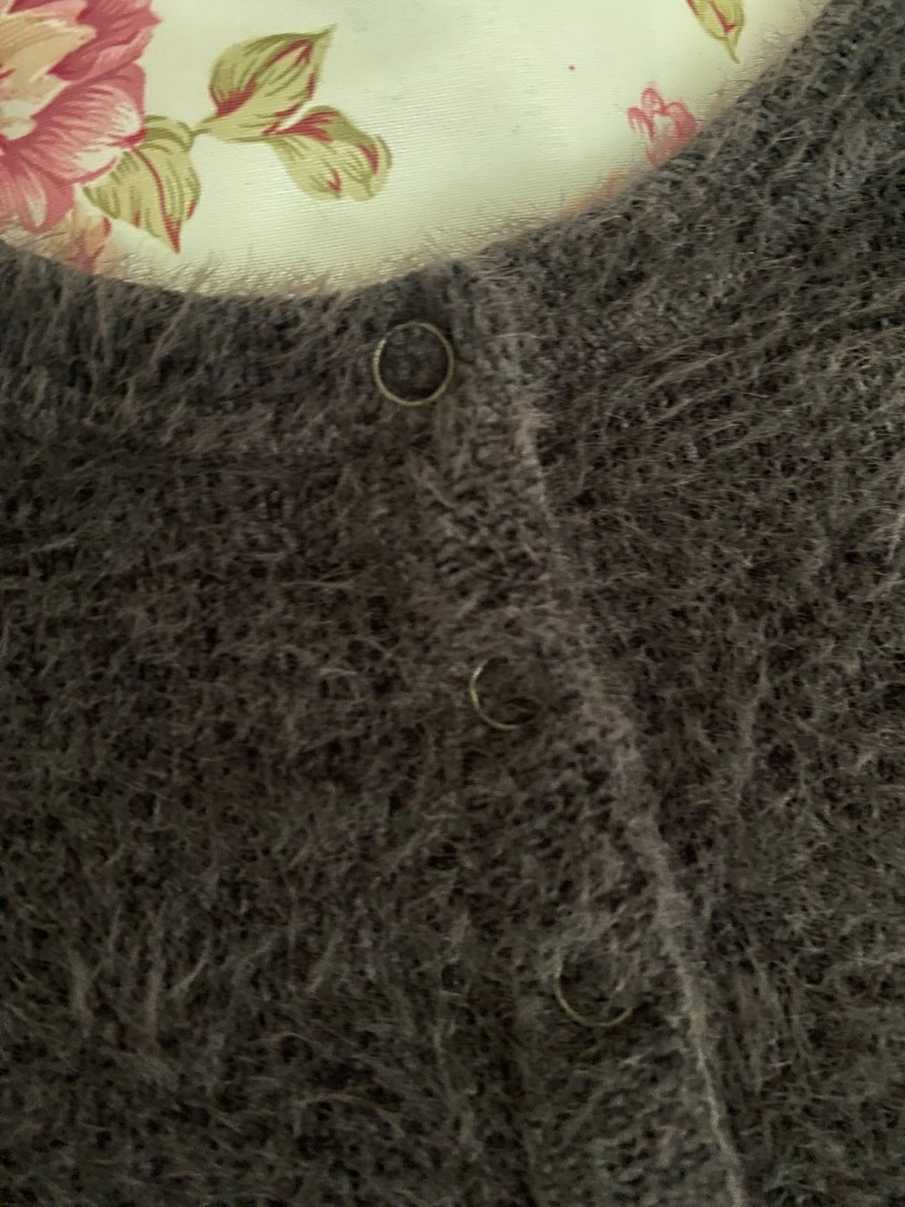 Hollister Maglioni & Felpe: Kurzer neuer Pullover Hollister dunkelgrau Gr S – Nuovo (secondo la descrizione) da Schönenberg ZH venduto da Pfupfli1 1