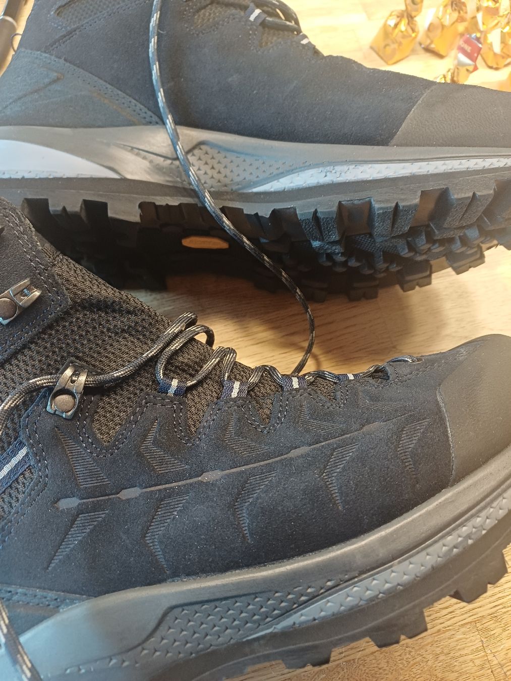 Hanwag Chaussures hommes: Hanwag Wanderschuhe 44.5 – Neuf (Voir description) à Brienz BE par Beo1970 2