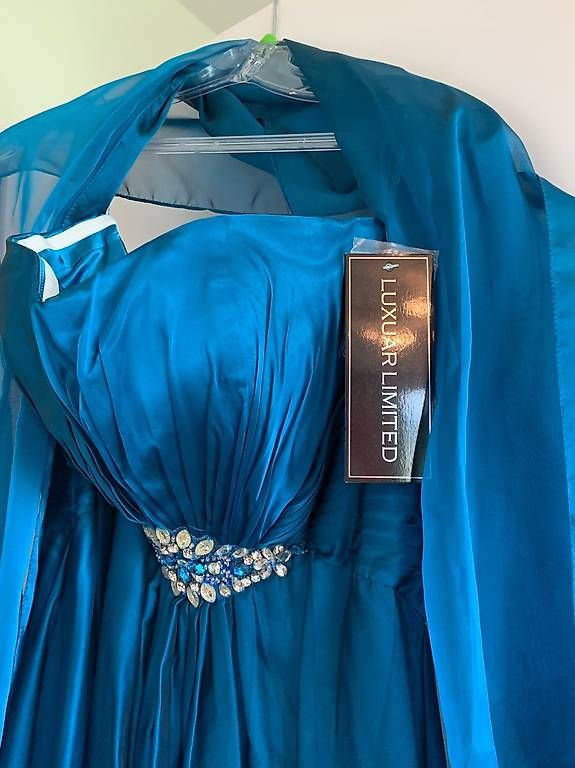 Vestiti: Wunderschönes Ball-/Abendkleid  – Usato da Kirchenthurnen venduto da sil_vm6k 1