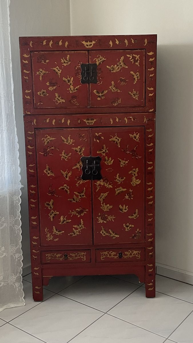 Armoires:  China-Schrank rot – D'occasion à Zürich par ast_9rkx