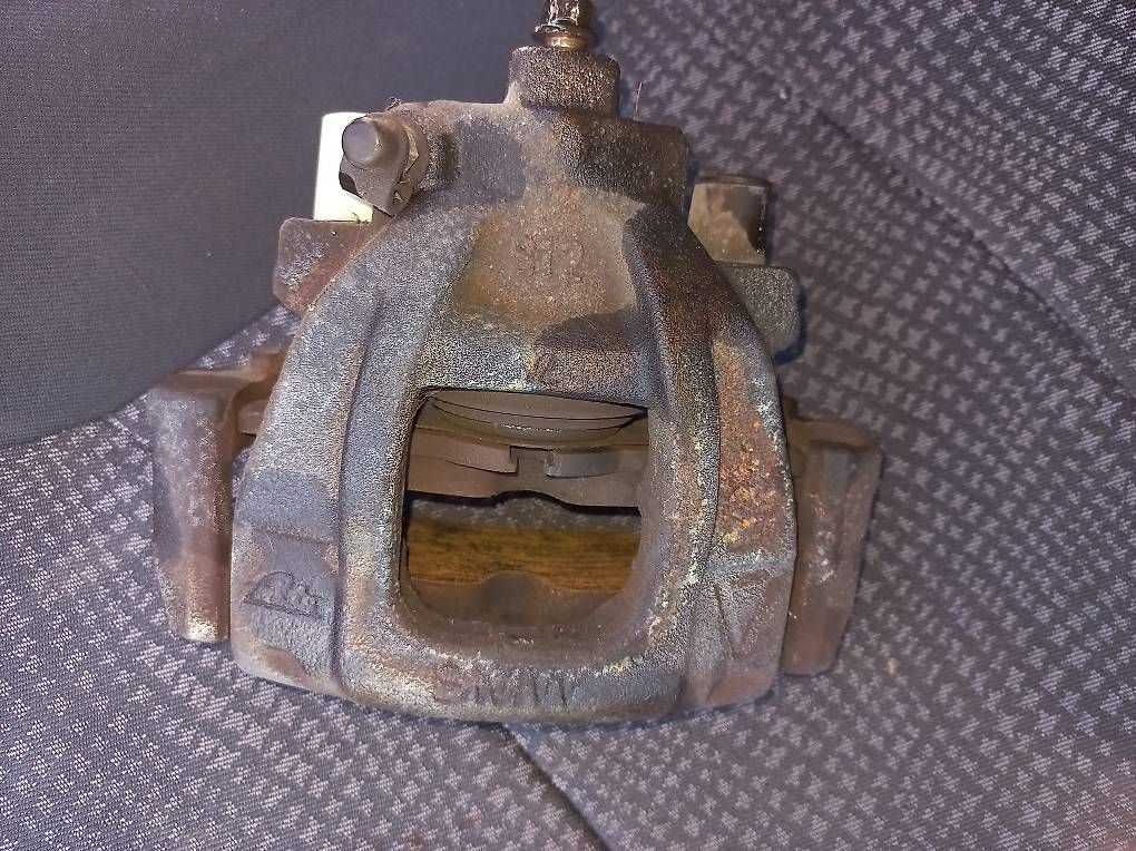 Tutti pezzi di ricambio auto: Bremssatel , Bremskaliper mini cooper, bmw hinten links  – Usato da Egolzwil venduto da nag_g6sx 1