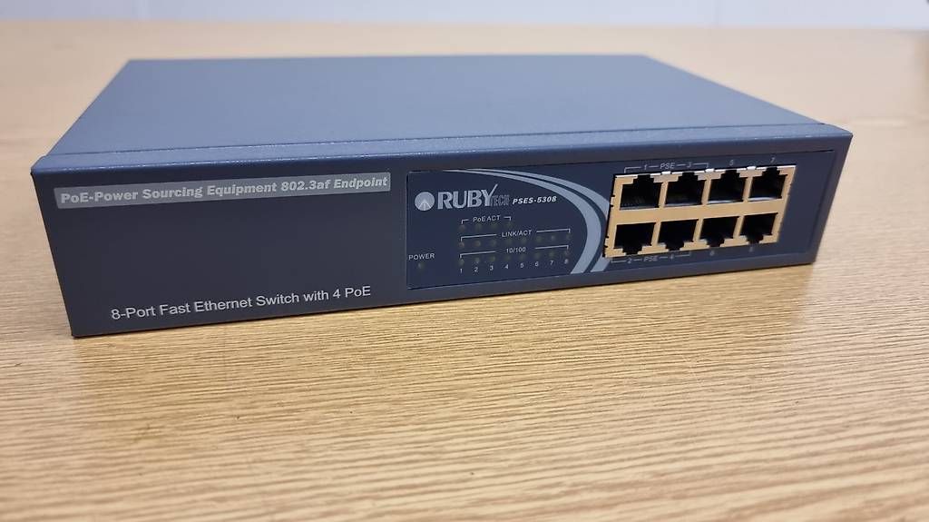 Hubs & Switches: PSES-5308 Ruby Tech PoE Switch – Gebraucht aus Lostorf von Newserge