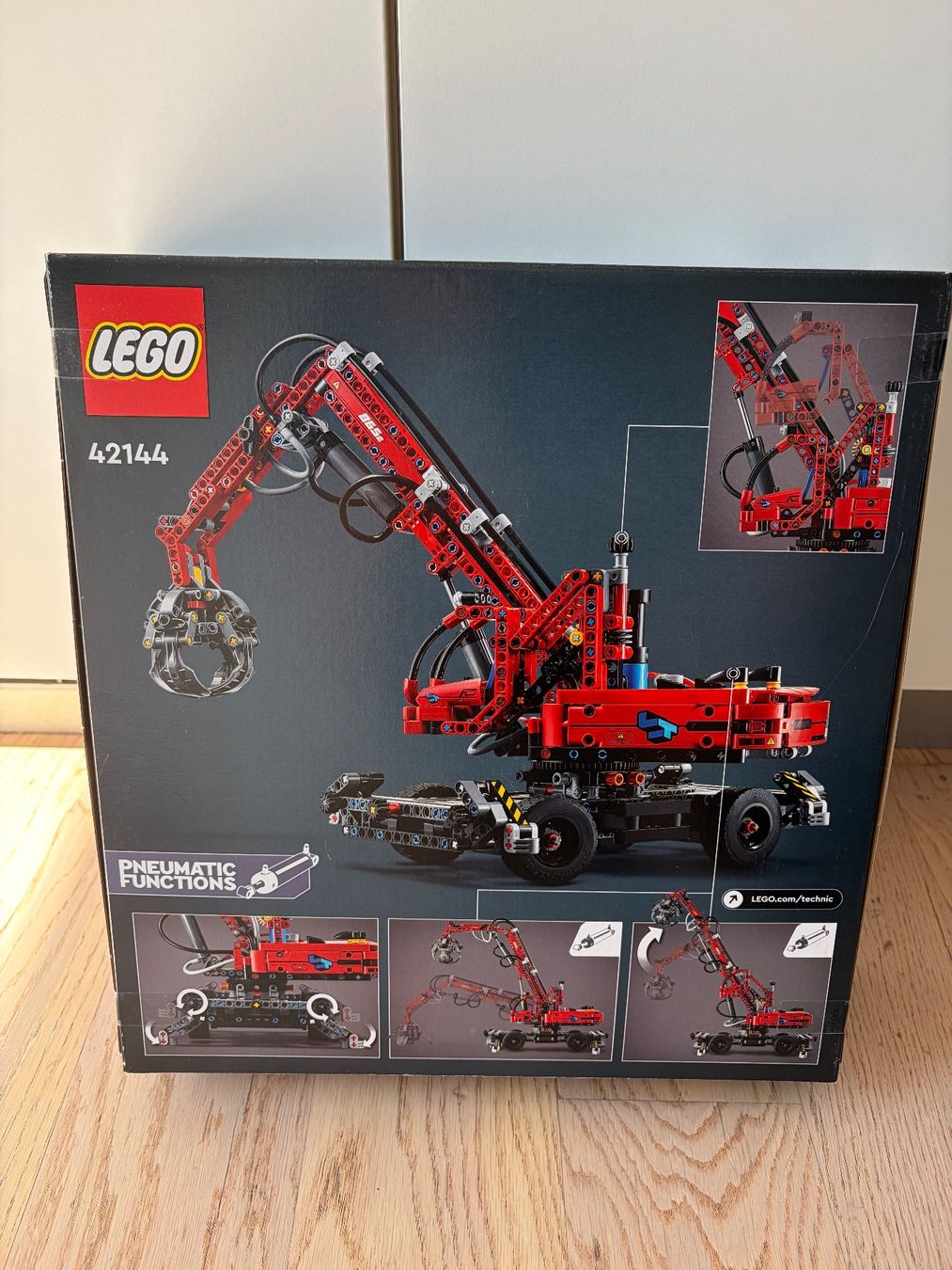 Lego Kit di costruzioni: Lego Technic 42144 Material Handler – Nuovo e nell'imballaggio originale da Riedholz venduto da Skyjumper2 1