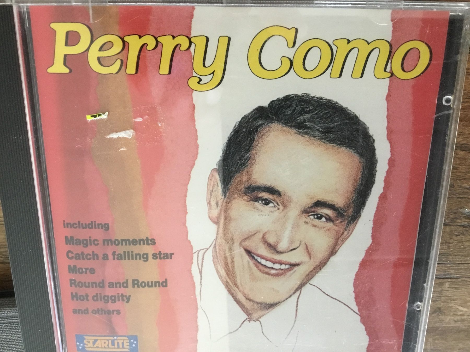 CD: Perry Como - CD - Magic Moments und weitere Hits -Top! – Usato da Thierachern venduto da sweden08