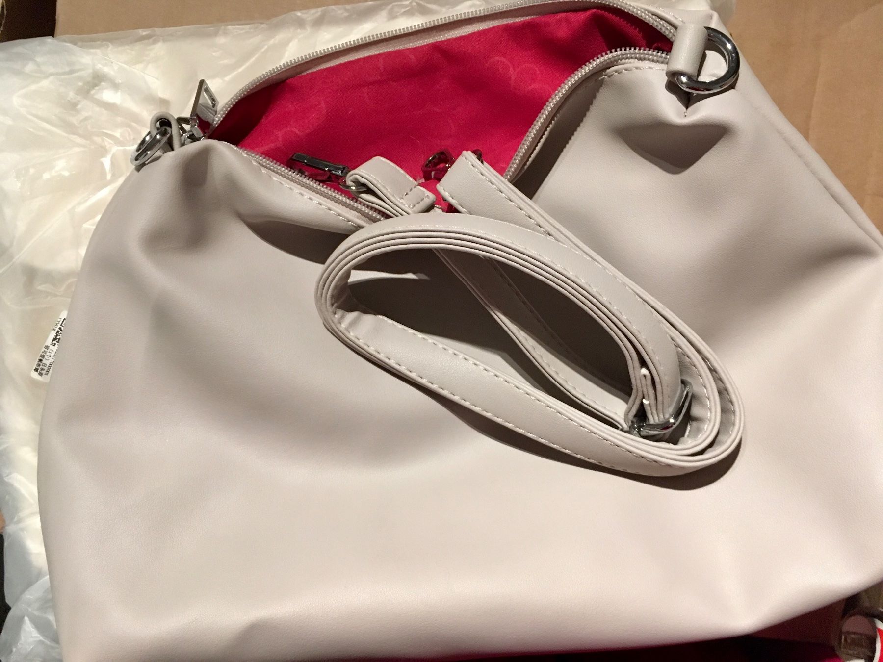 Borse da donna: Tasche Schultertasche NEU!!! – Nuovo e nell'imballaggio originale da Bellinzona venduto da LuganoBoutique