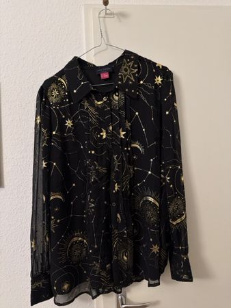 Chemise noire imprimé astrologique 