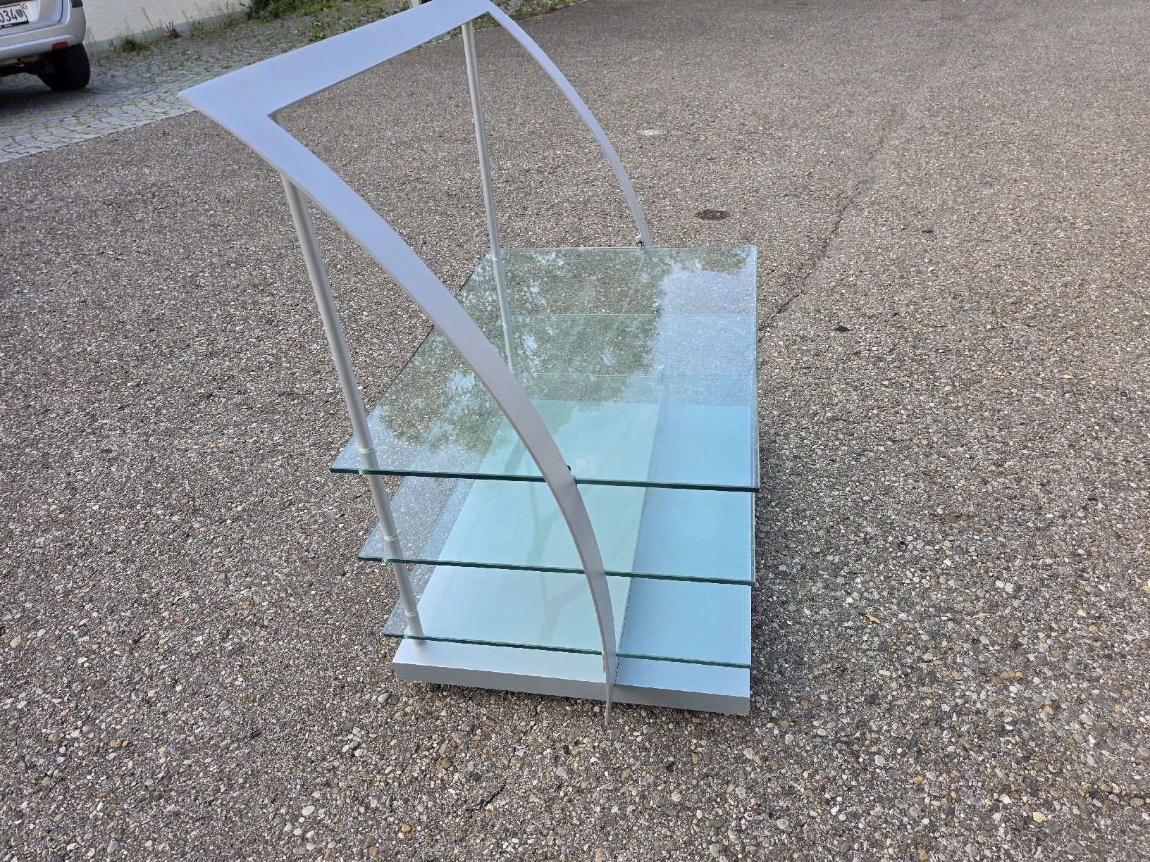Vitrinen: Steinhoff Glasvitrine silber hellblau temperiertes Glas 4  – Gebraucht aus Mettlen von elios0888 7