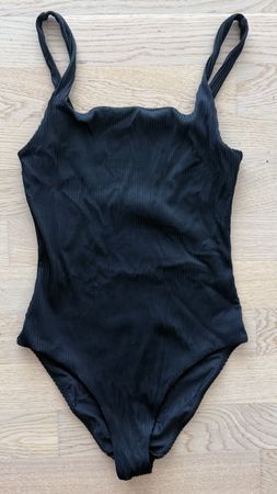 Maillot de bain une pièce COS noir taille 34 nouveau