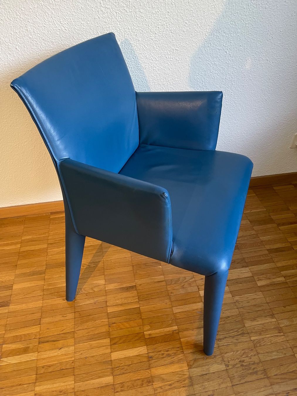 Stühle: Stuhl mit Armlehnen, blau – Gebraucht aus Kriens von jon_k2nw 2