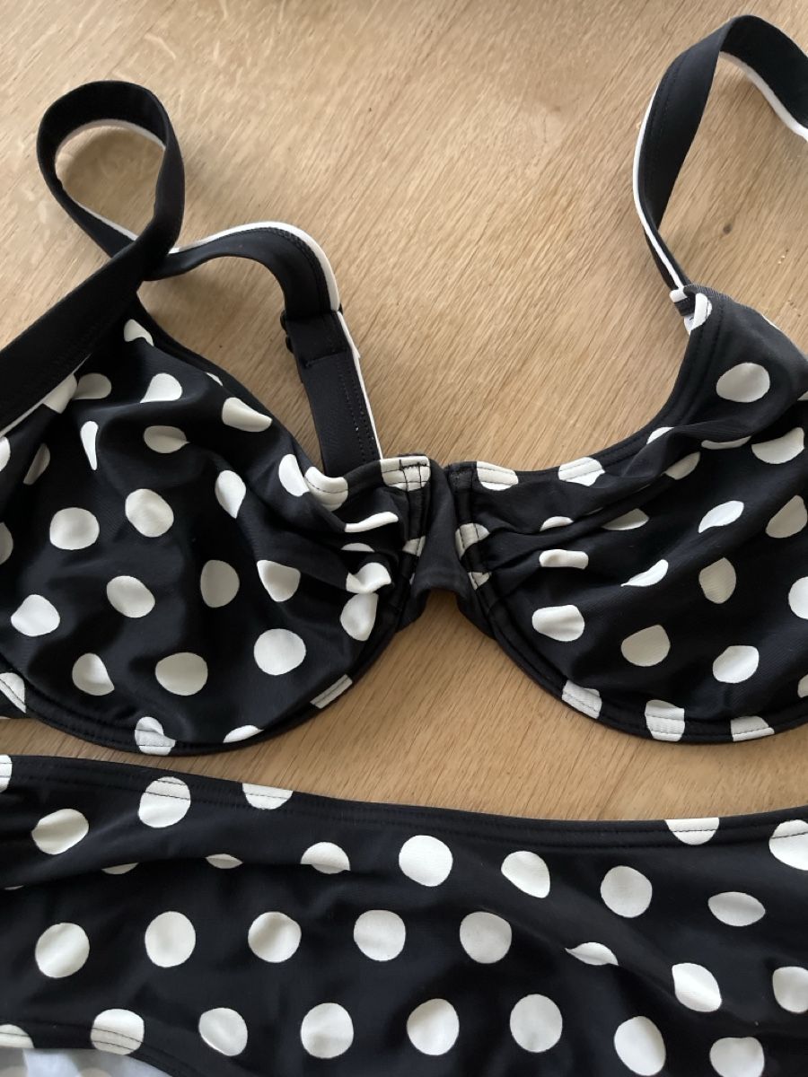 Costumi da bagno & Bikini: Sunmarin Bikini schwarz/weiss gepunktet Gr.44  – Usato da Buchs SG venduto da Vrenilein 1