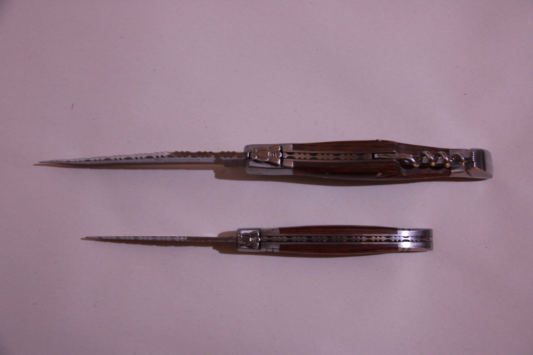 Laguiole Taschenmesser: 2 Laguiole Messer Set Geschenkbox Klappmesser neuwertig – Gebraucht aus Winterthur von lea_wml8 3