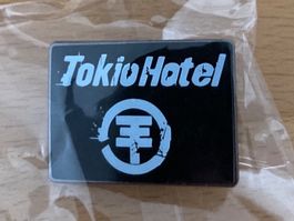 Tokio Hotel Pin Anstecker  Punk Metal Rock Band