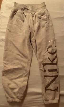 Nike Jogginghose Gr. M – Top Zustand