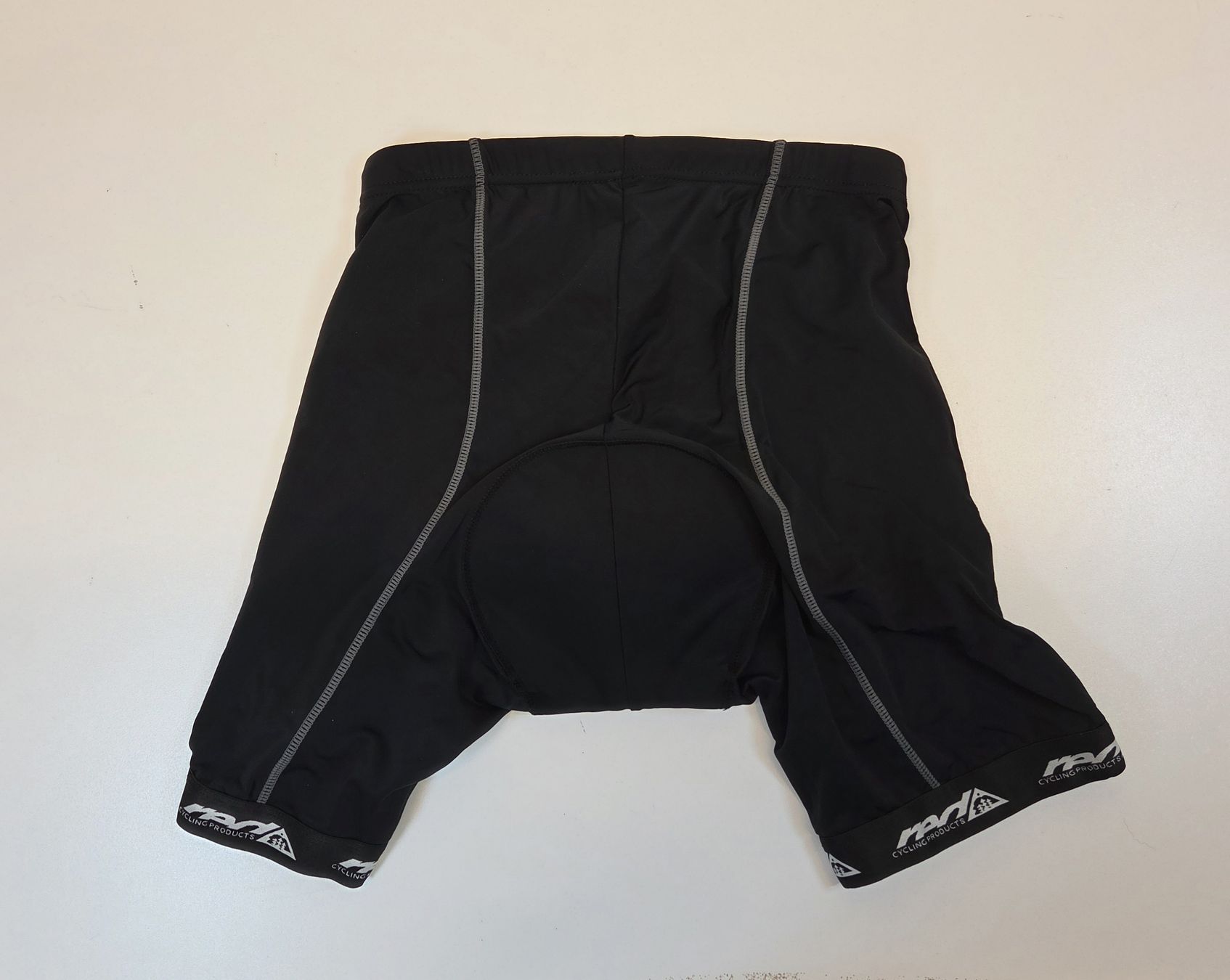 Pantaloni: Red Cycling Damen Radshorts Grösse 40 – Nuovo e nell'imballaggio originale da Braunau venduto da Brand-Store 1