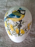 Dekorative PorzellanEi-Schmuckdose mit Vogelmotiv Coalport