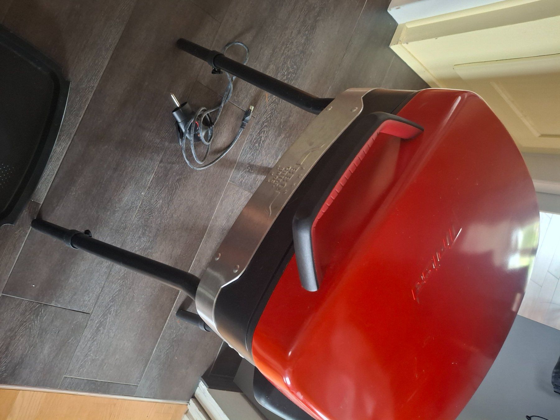 Griglie: Elektrogrill 2-in-1 – Tisch- oder Standgrill mit Beinen – Usato da Dübendorf venduto da Princess_Nikita 2