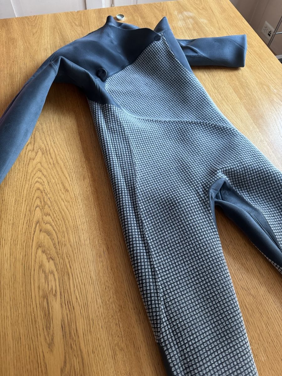 Costumes: Neoprenanzug 3 mm blau Grösse M – D'occasion à Zuerich par Rufab 4