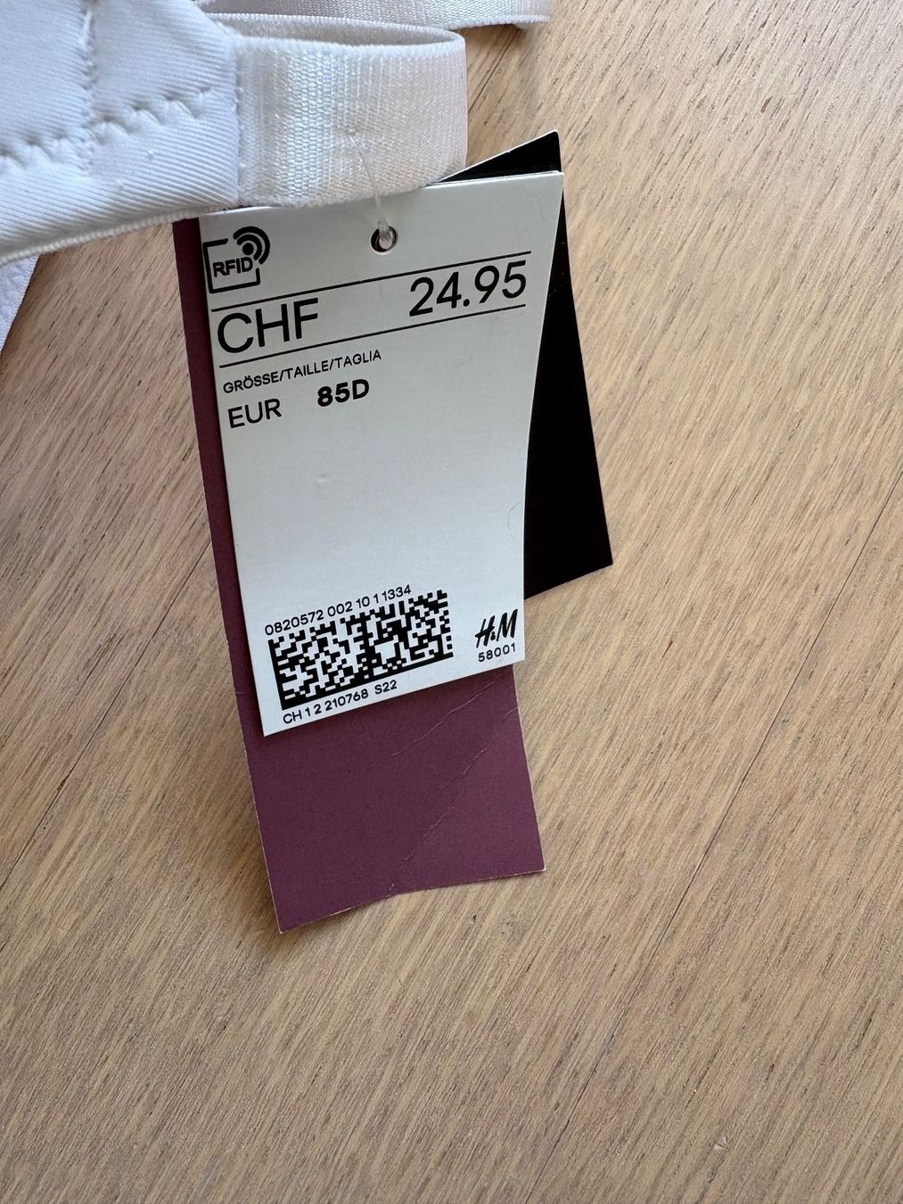 H&M Sonstige Unterwäsche: NEU BH Gr. 85D – Neu (gemäss Beschreibung) aus Gossau SG von Black-Queen 4