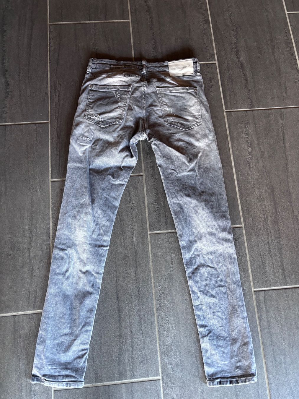 Dsquared2 Jeans: Trio jeans Dsquared2 en 46 – Usato da Martigny venduto da Sessalie 2