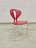 Designstuhl Gali von Ycami Editioni – ikonische Form in Rot