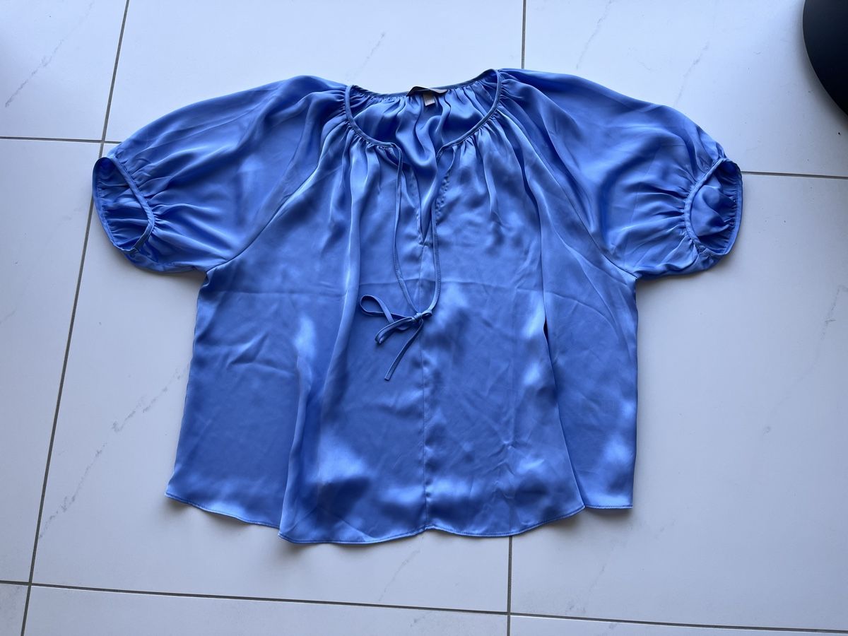Chemisiers: Damenshirt gr M /weiter Schnitt  – D'occasion à Russikon par sparklingvision