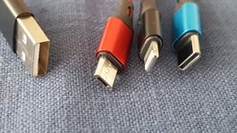 3fach Ladekabel USB > TypC/microUSB/Lightning (iphoneApple)