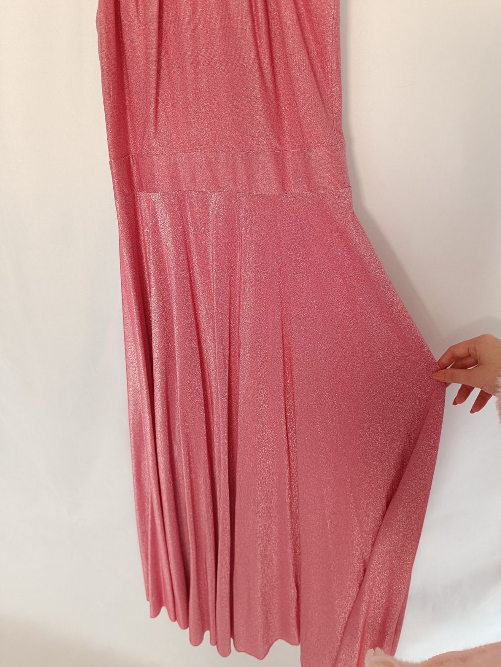 Kleider: Schickes Glitzerkleid – Gebraucht aus Emmen von LaEllie 1