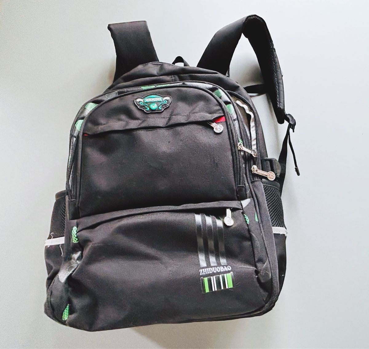 Rucksäcke: Sac à dos (Ecole ou voyage) – Gebraucht aus Founex von etswang