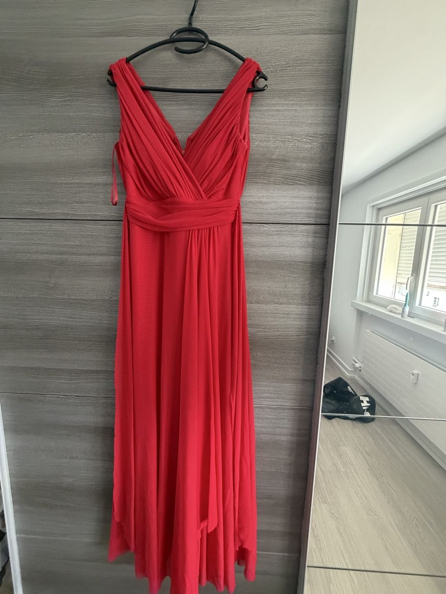 Vestiti: Abendkleid – Usato da Solothurn venduto da nad_y9cd