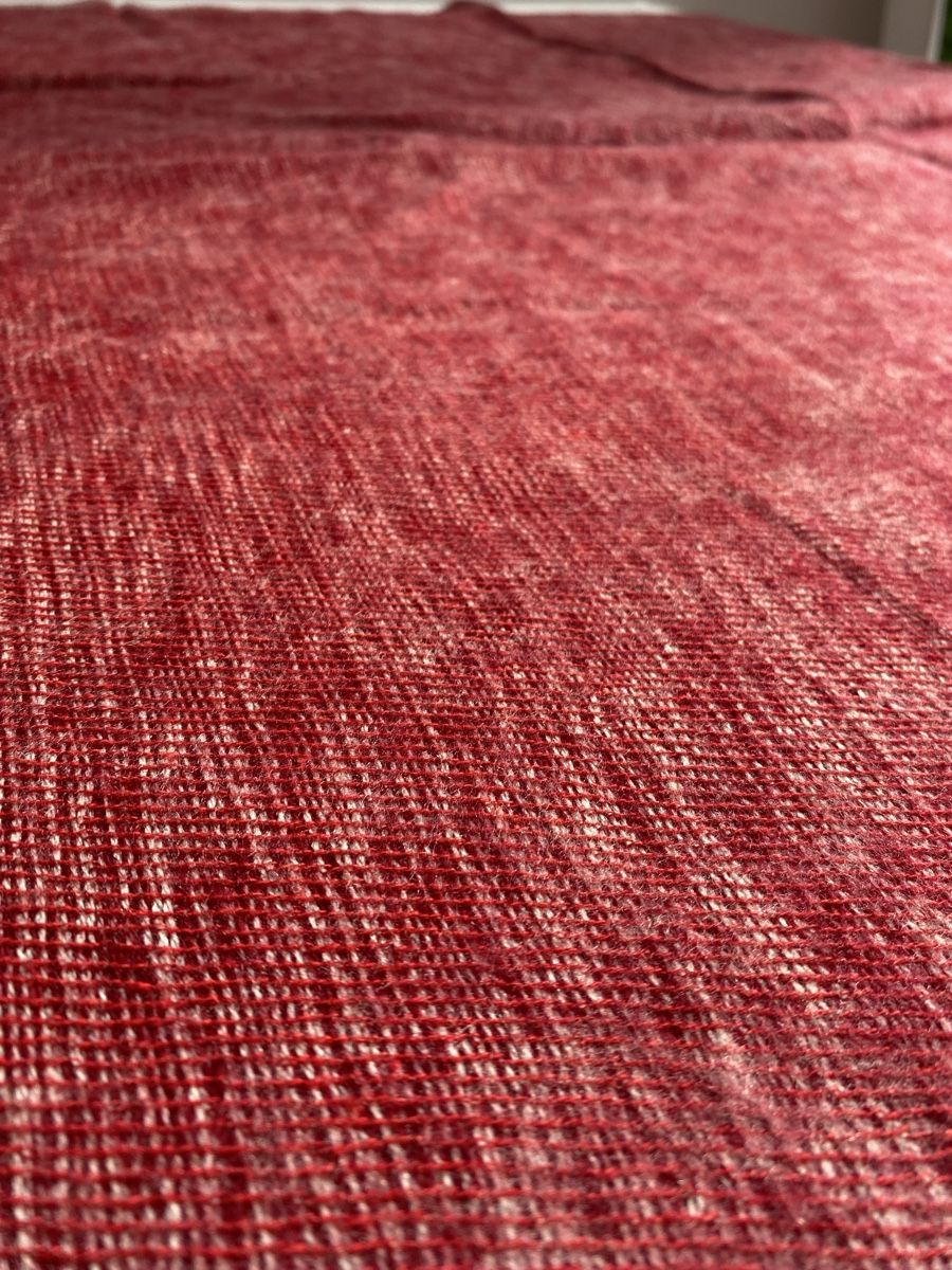 Foulards, Tücher & Schals: Écharpe rouge🧣à franges, état impeccable, 100% coton – Gebraucht aus geneve von cey_5ywd 2