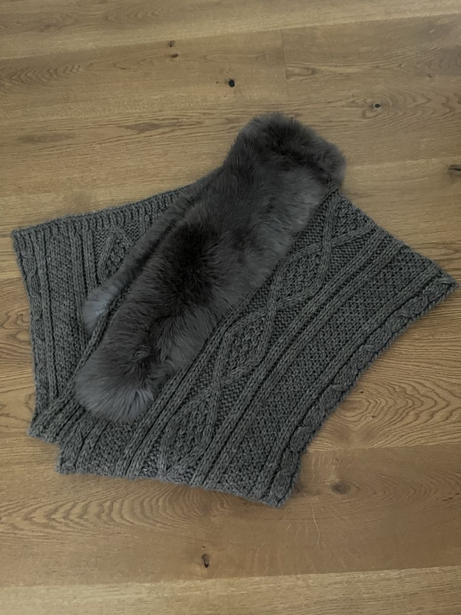 Foulards, Tücher & Schals: Marke  Léa Clément Schal/ Cape 500.- Fr – Neu (gemäss Beschreibung) aus Zollikerberg von Atelier108 1
